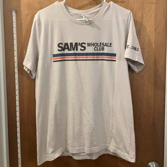 🐻Size L - Vintage Looking Sam's Club Short Sleeve Tee - Picture 1 of 8